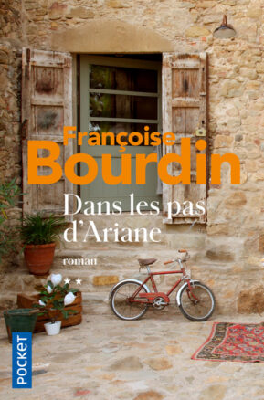 Résumé de Ariane, tome 2 : Dans les pas d'Ariane