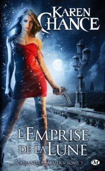 Résumé de Cassandra Palmer, tome 5 : L'emprise de la Lune